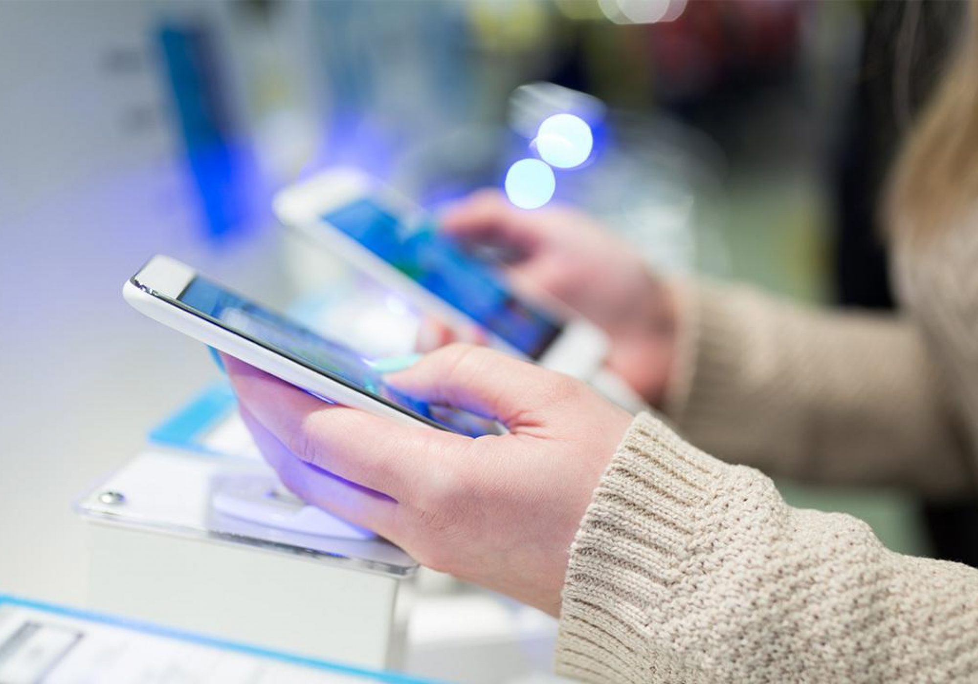 9-tips-to-get-the-best-price-on-a-cell-phone_tnuq 9-tips-to-get-the-best-price-on-a-cell-phone_tnuq